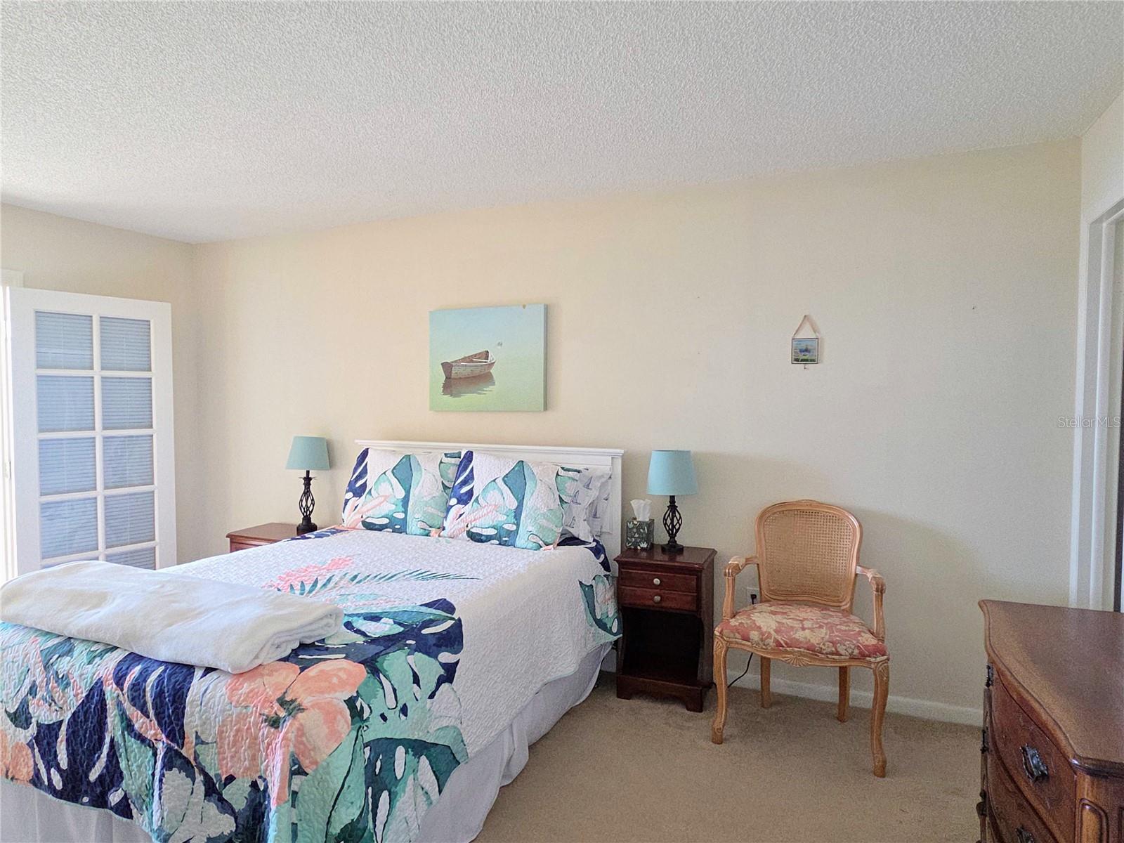 Image 11 of 29 For 4550 Cove Circle 404