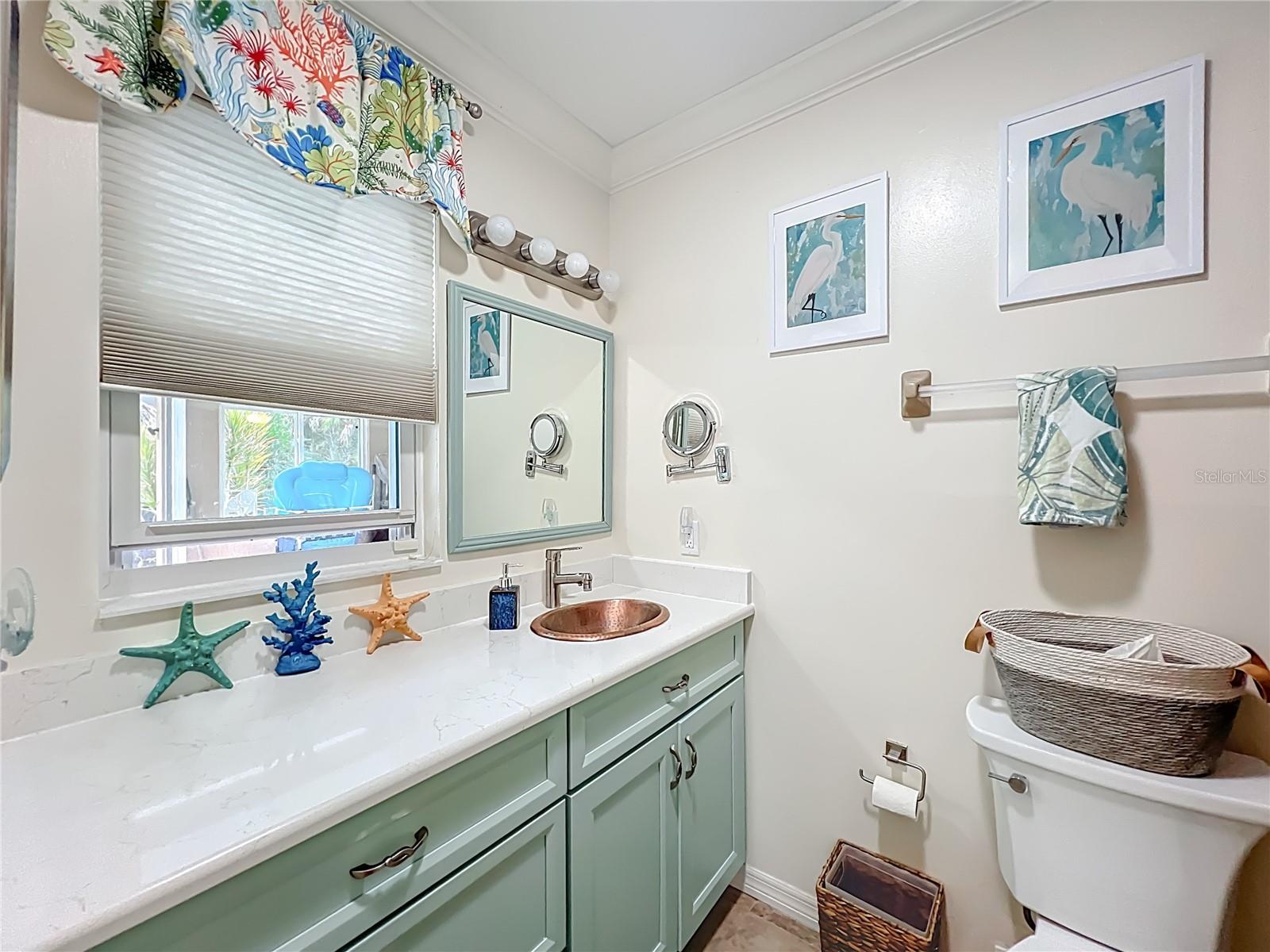 Listing photo id 48 for 2160 Watersedge Drive