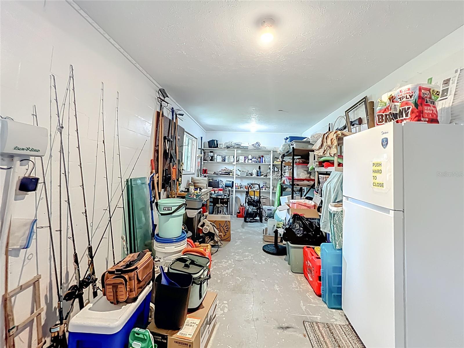 Listing photo id 51 for 2160 Watersedge Drive