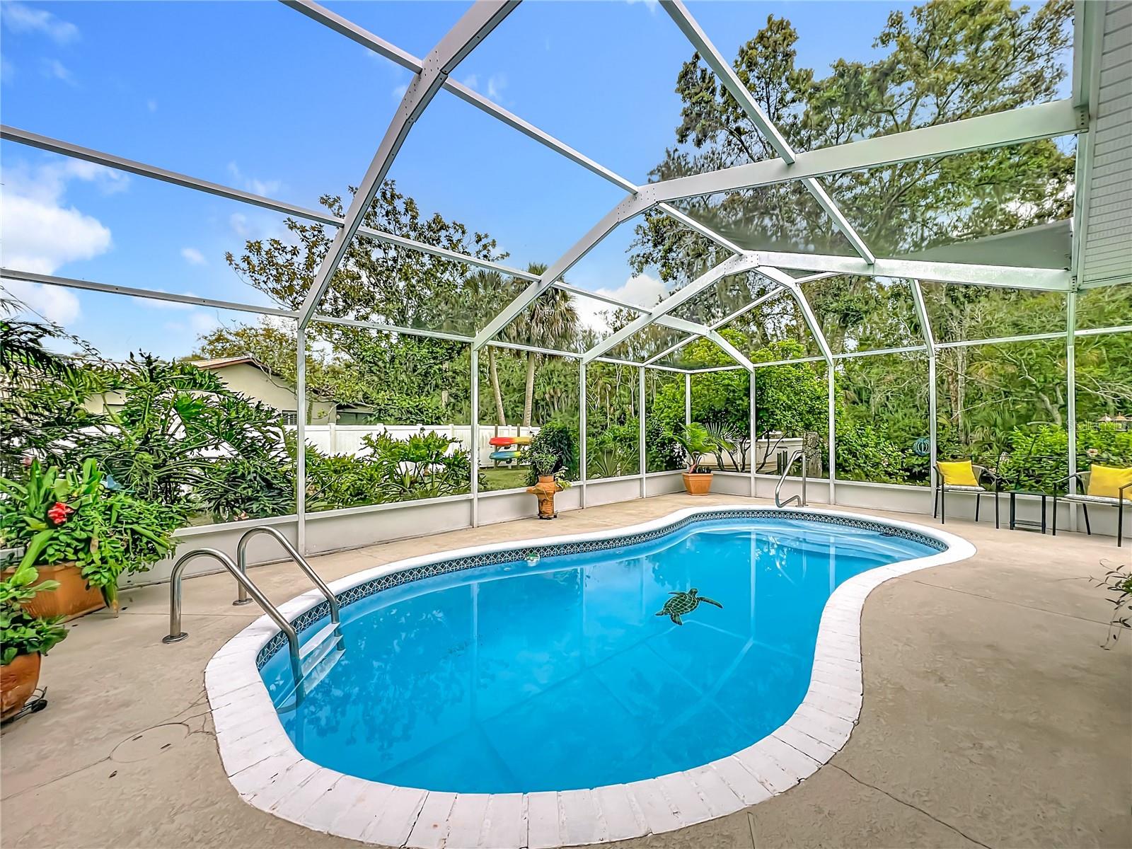 Listing photo id 57 for 2160 Watersedge Drive