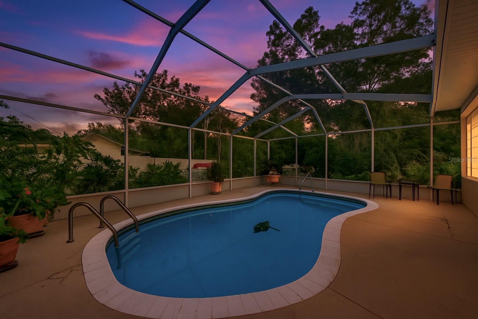 Listing photo id 58 for 2160 Watersedge Drive