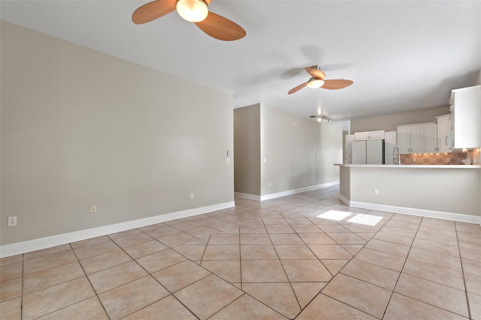 Listing photo id 9 for 3804 Arlington Avenue