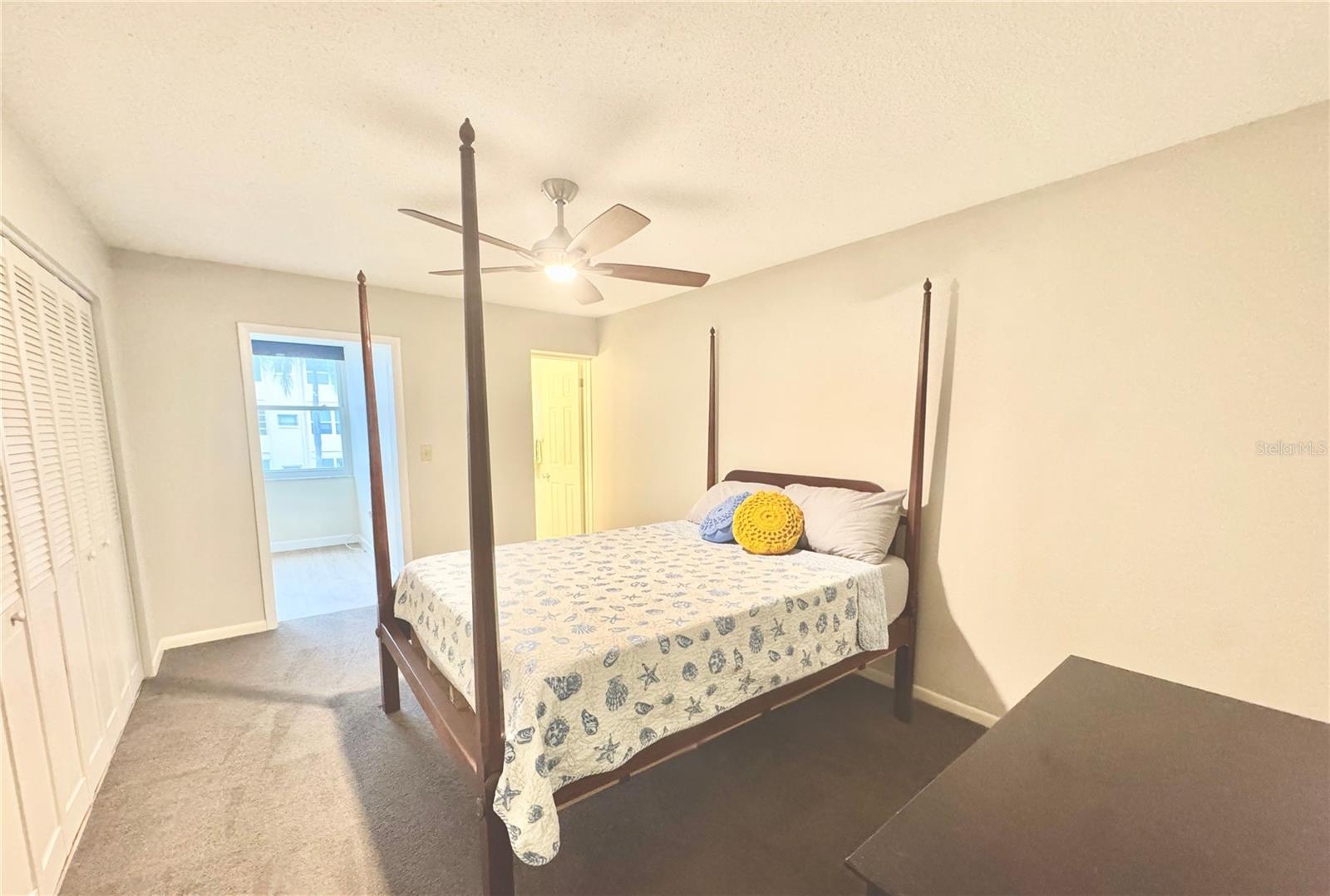 Image 11 of 33 For 5725 12th Avenue N 201d