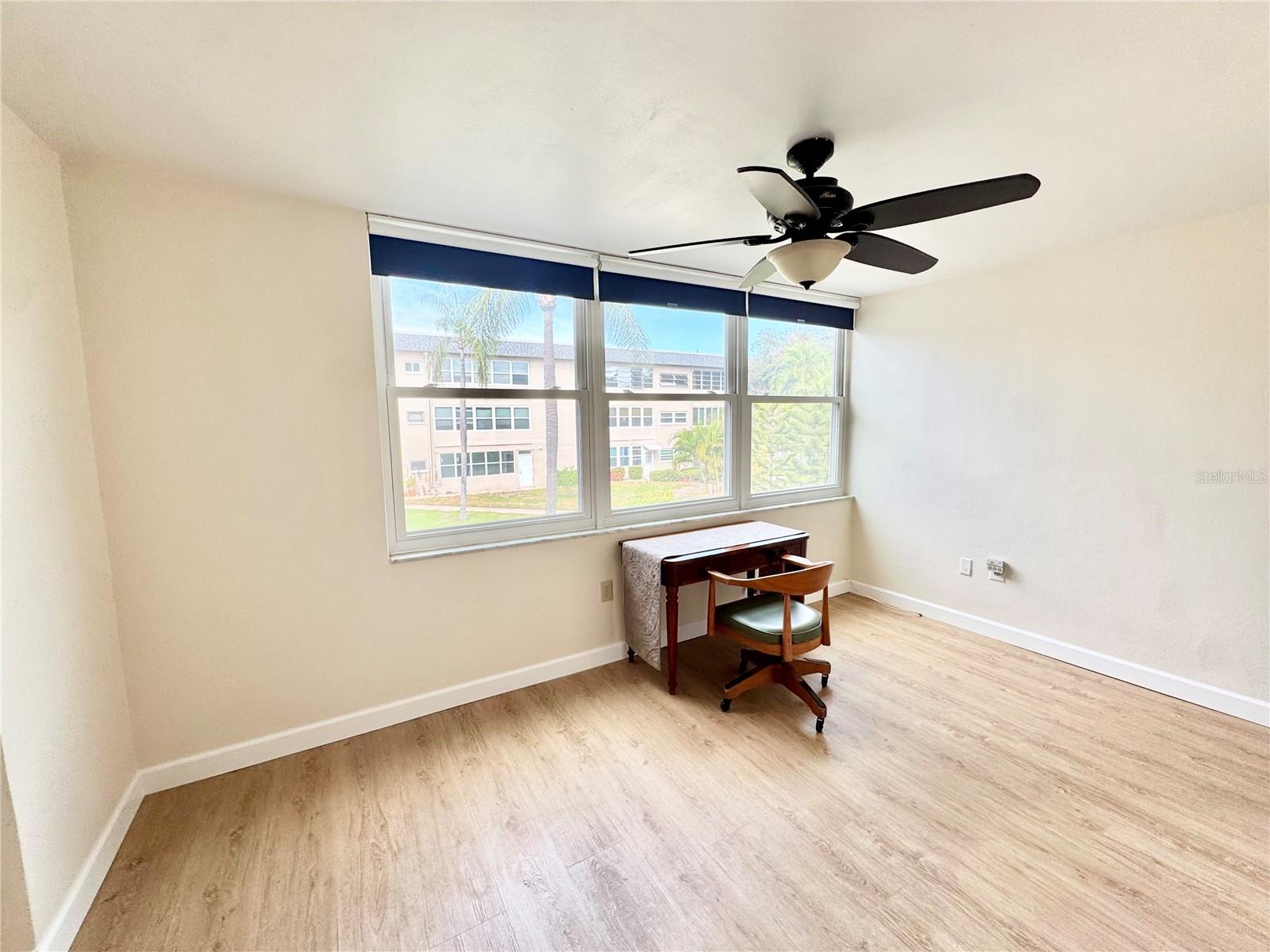 Image 19 of 33 For 5725 12th Avenue N 201d