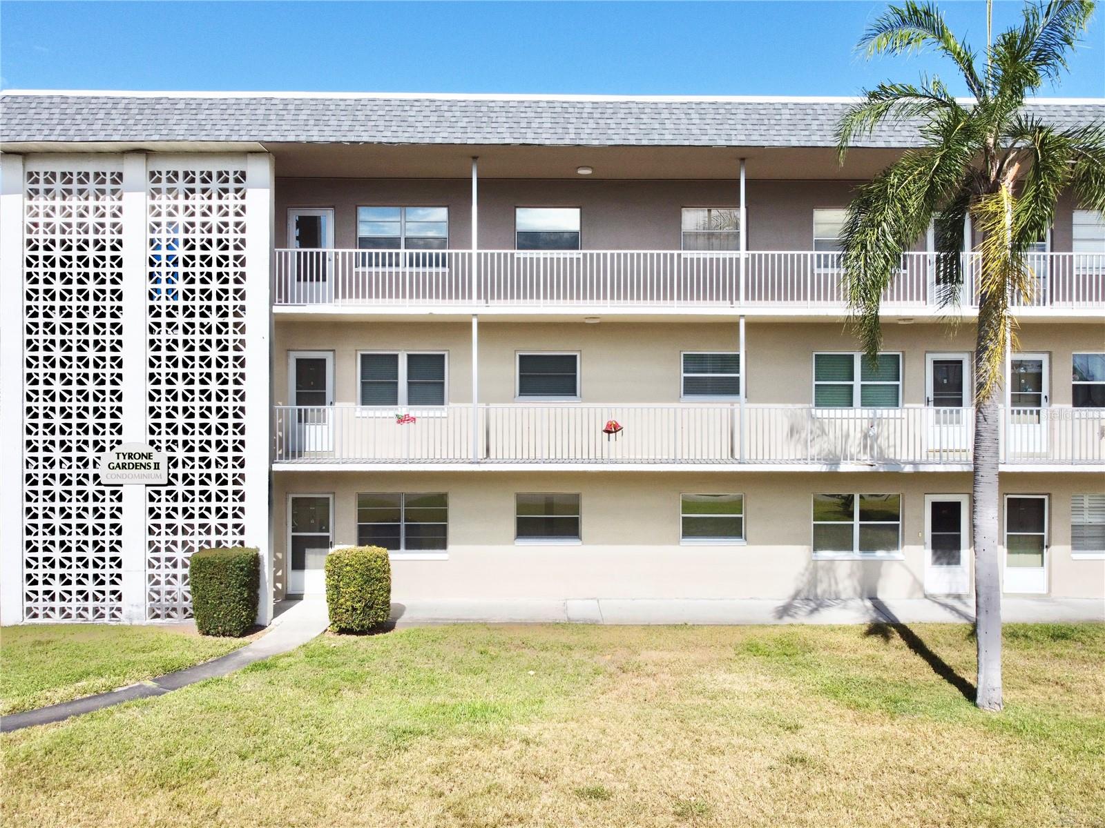 Image 2 of 33 For 5725 12th Avenue N 201d