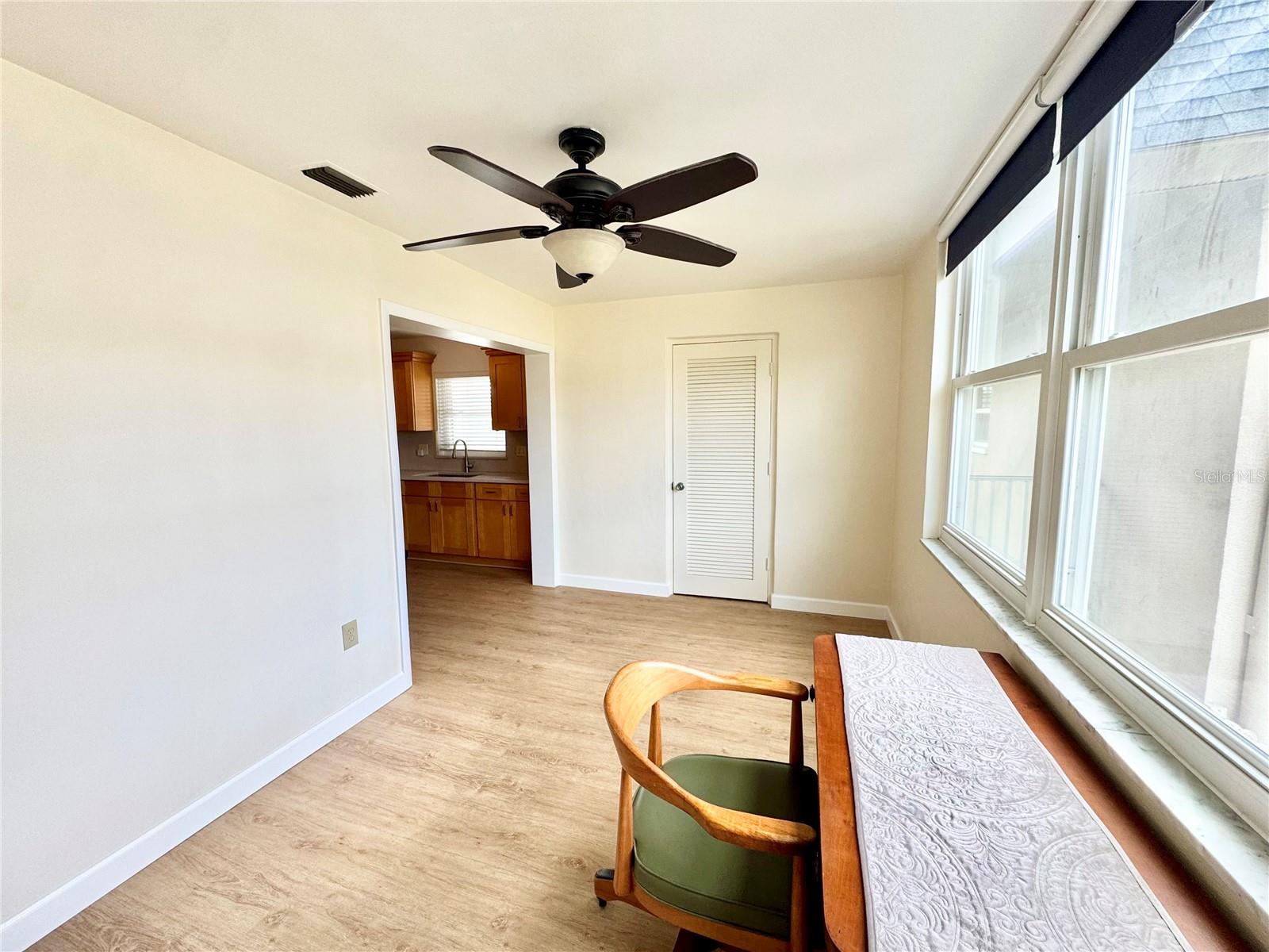 Image 22 of 33 For 5725 12th Avenue N 201d