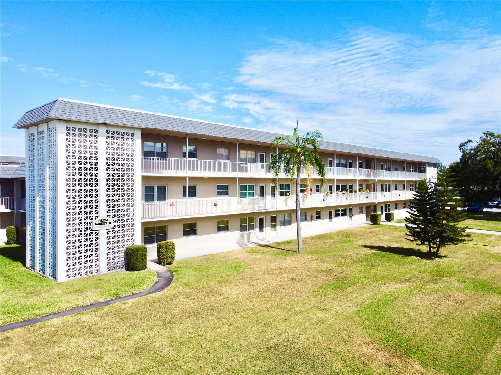 Image 26 of 33 For 5725 12th Avenue N 201d