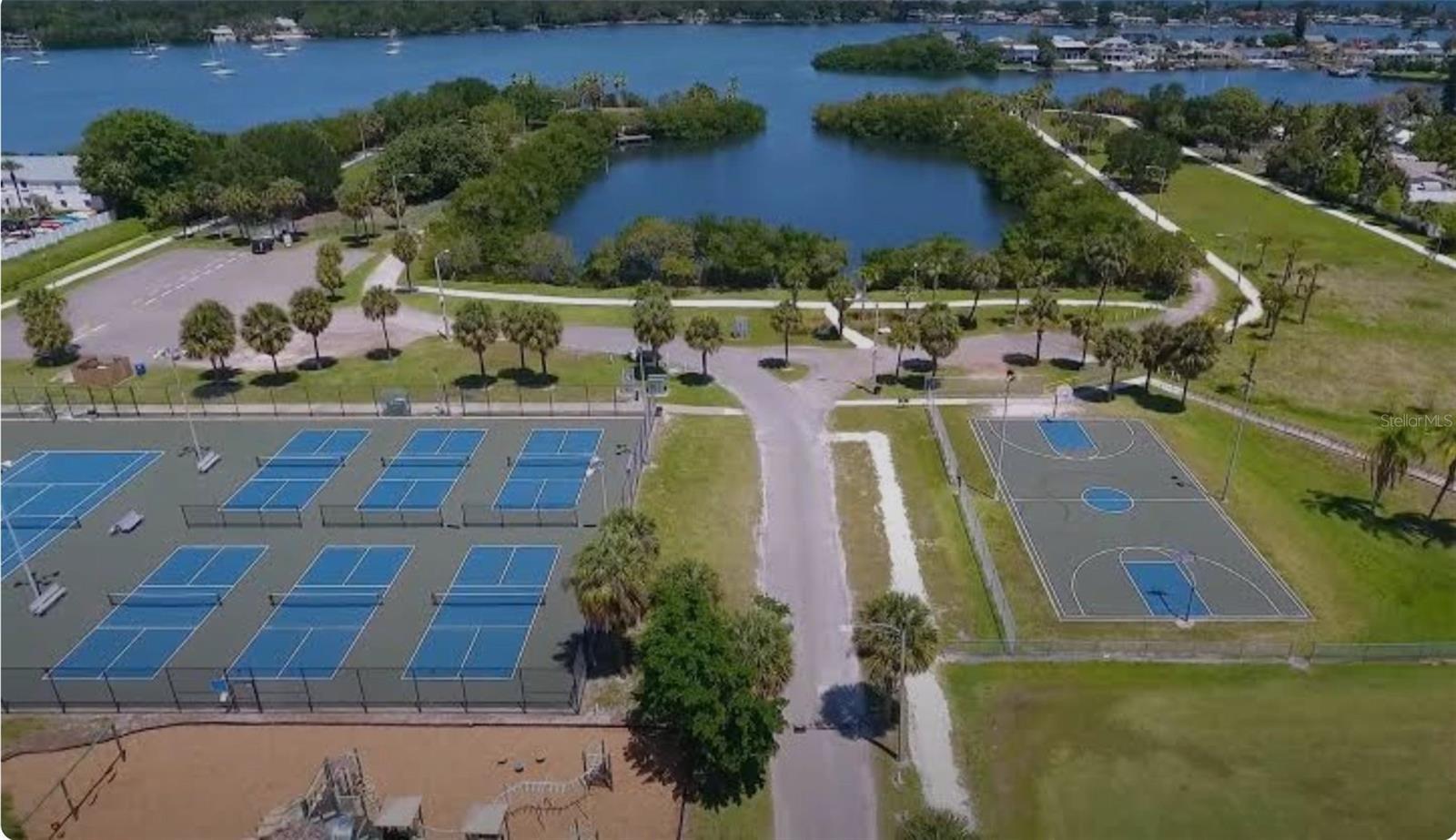 Image 20 of 20 For 3869 Island Way