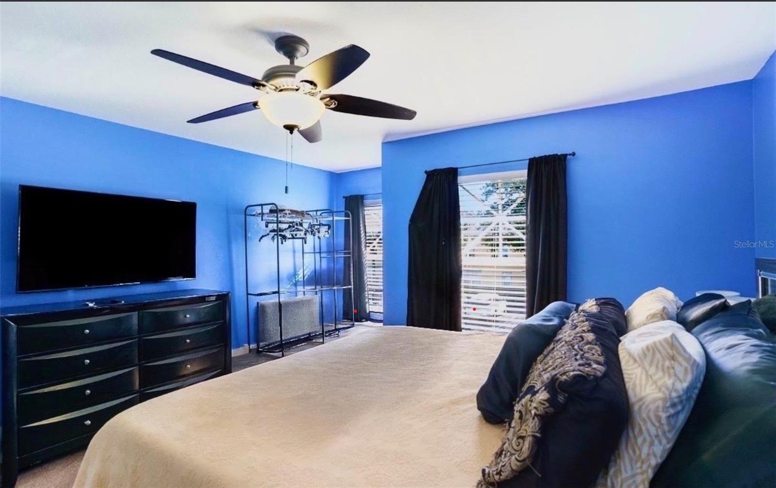 Image 9 of 20 For 3869 Island Way