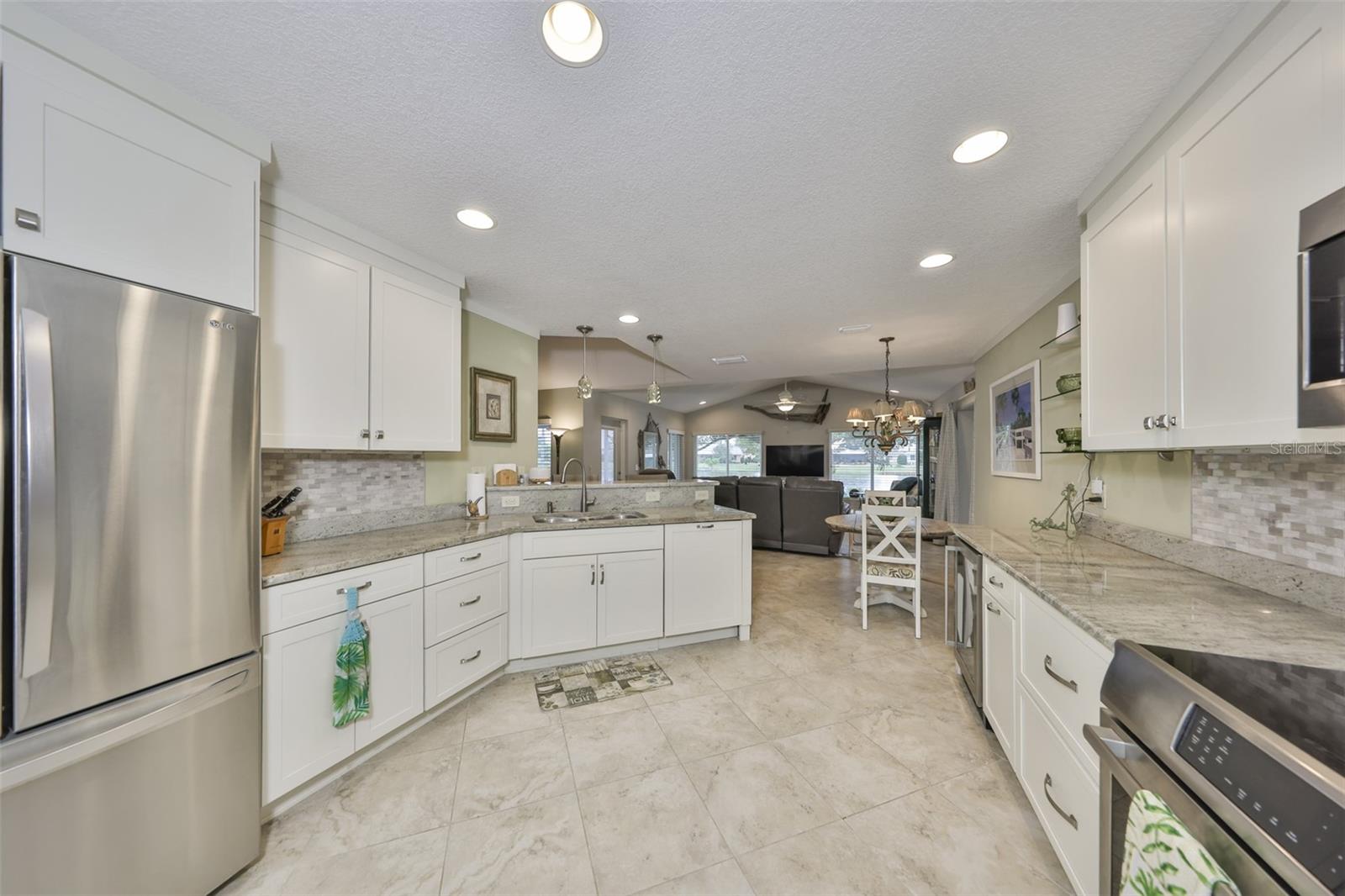 Image 13 of 59 For 1928 View Drive