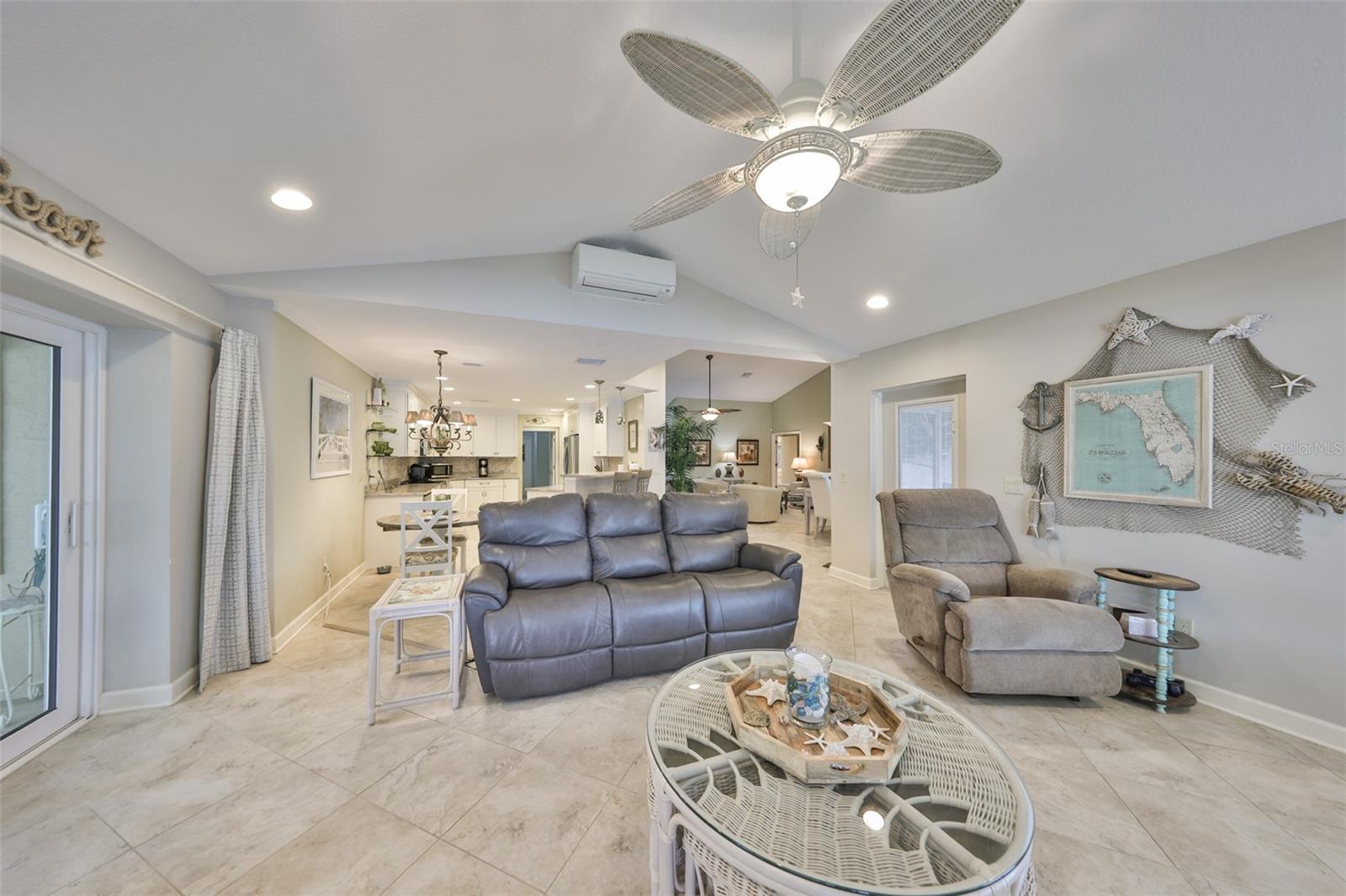 Image 22 of 59 For 1928 View Drive