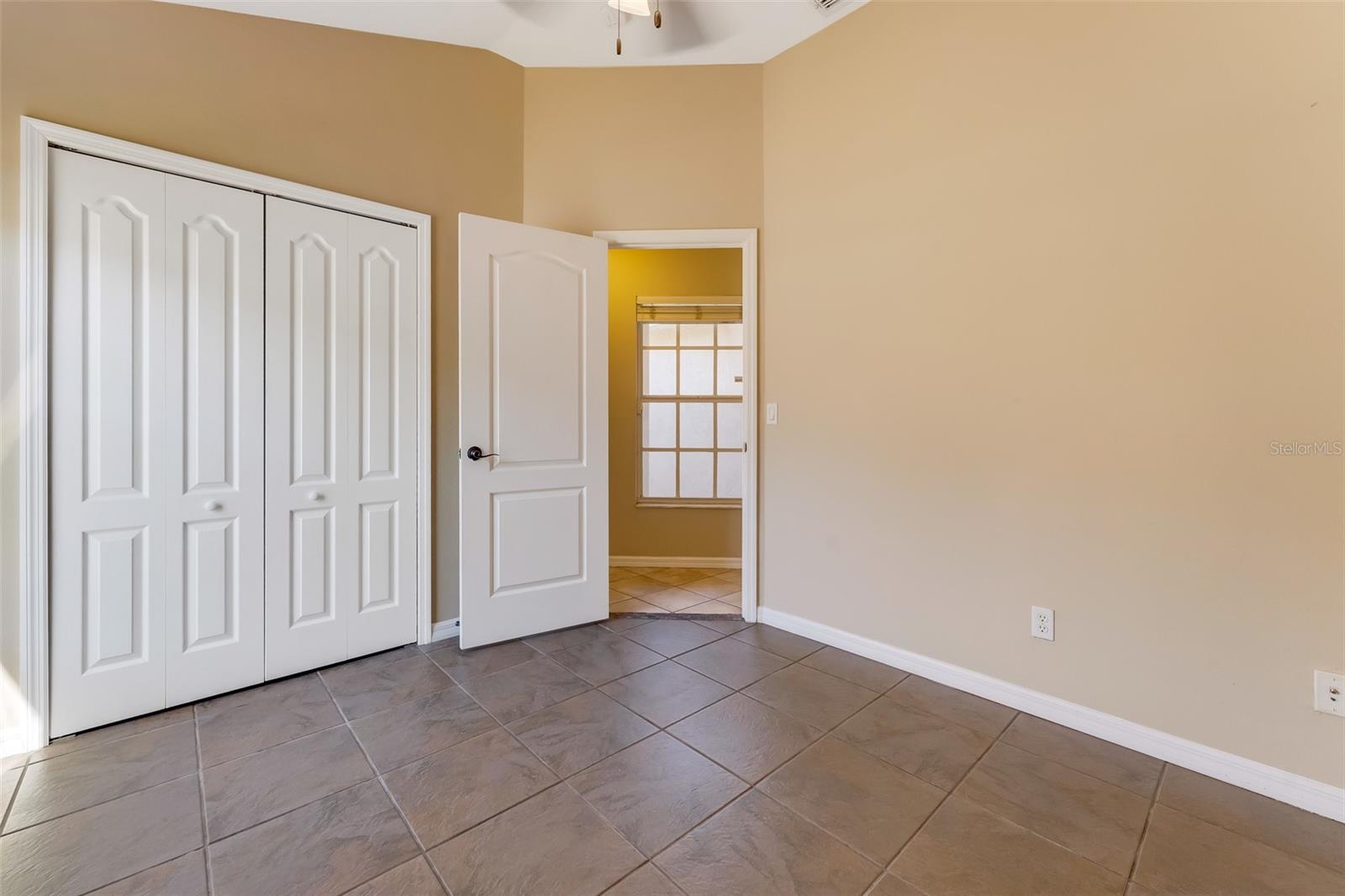 Listing photo id 8 for 1442 Lake Shore Ranch Drive