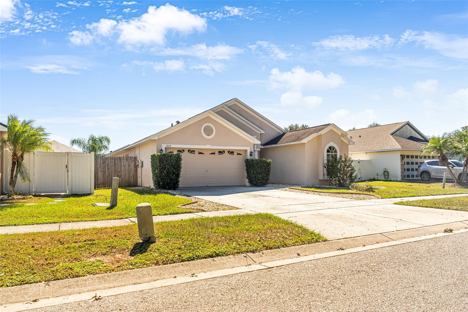 Listing photo id 0 for 1442 Lake Shore Ranch Drive