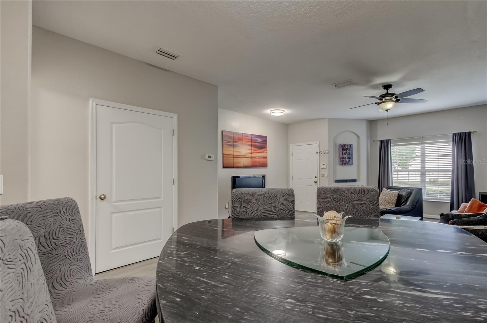 Image 10 of 65 For 1138 Hillhurst Drive