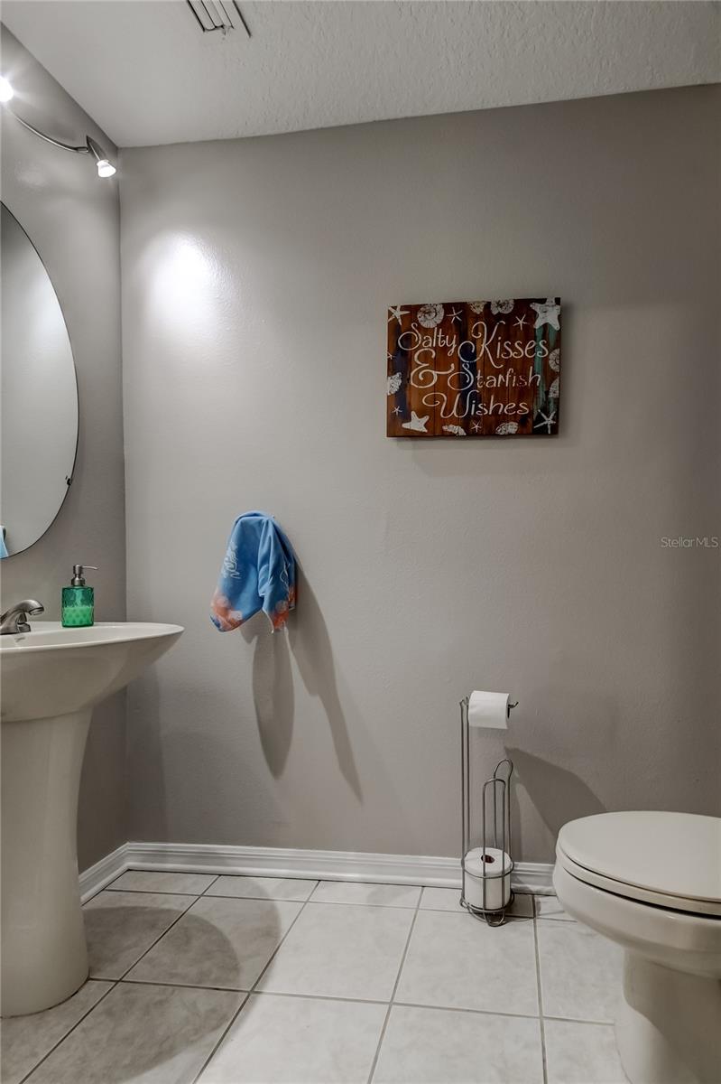 Image 13 of 65 For 1138 Hillhurst Drive