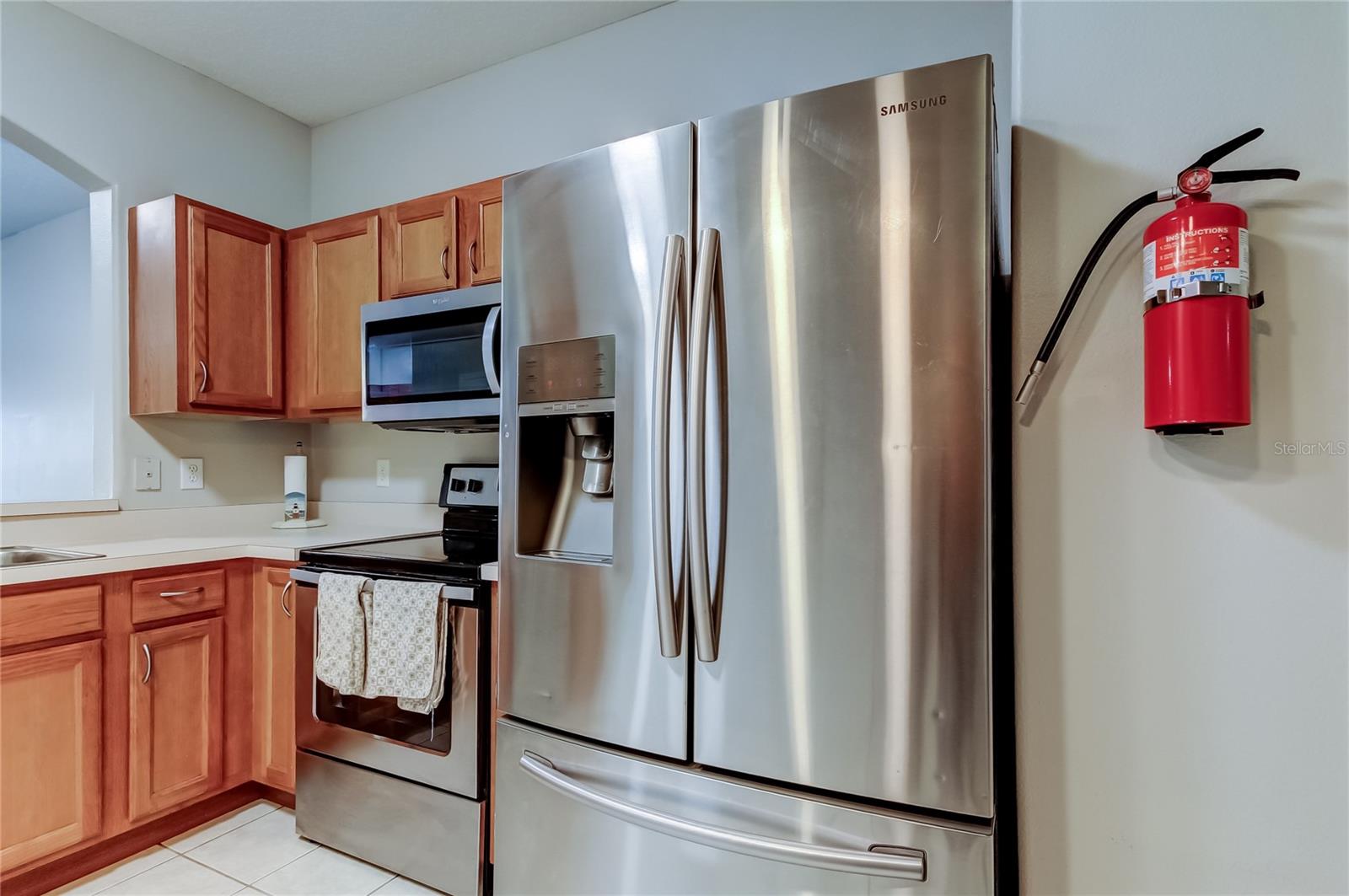 Image 20 of 65 For 1138 Hillhurst Drive