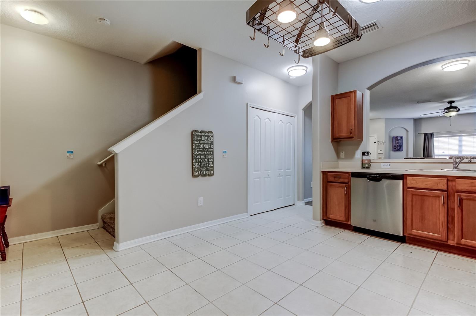 Image 21 of 65 For 1138 Hillhurst Drive