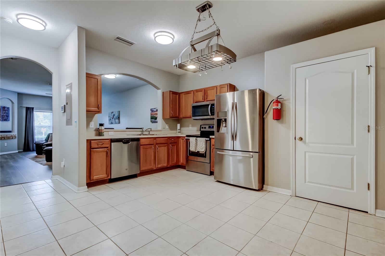 Image 22 of 65 For 1138 Hillhurst Drive