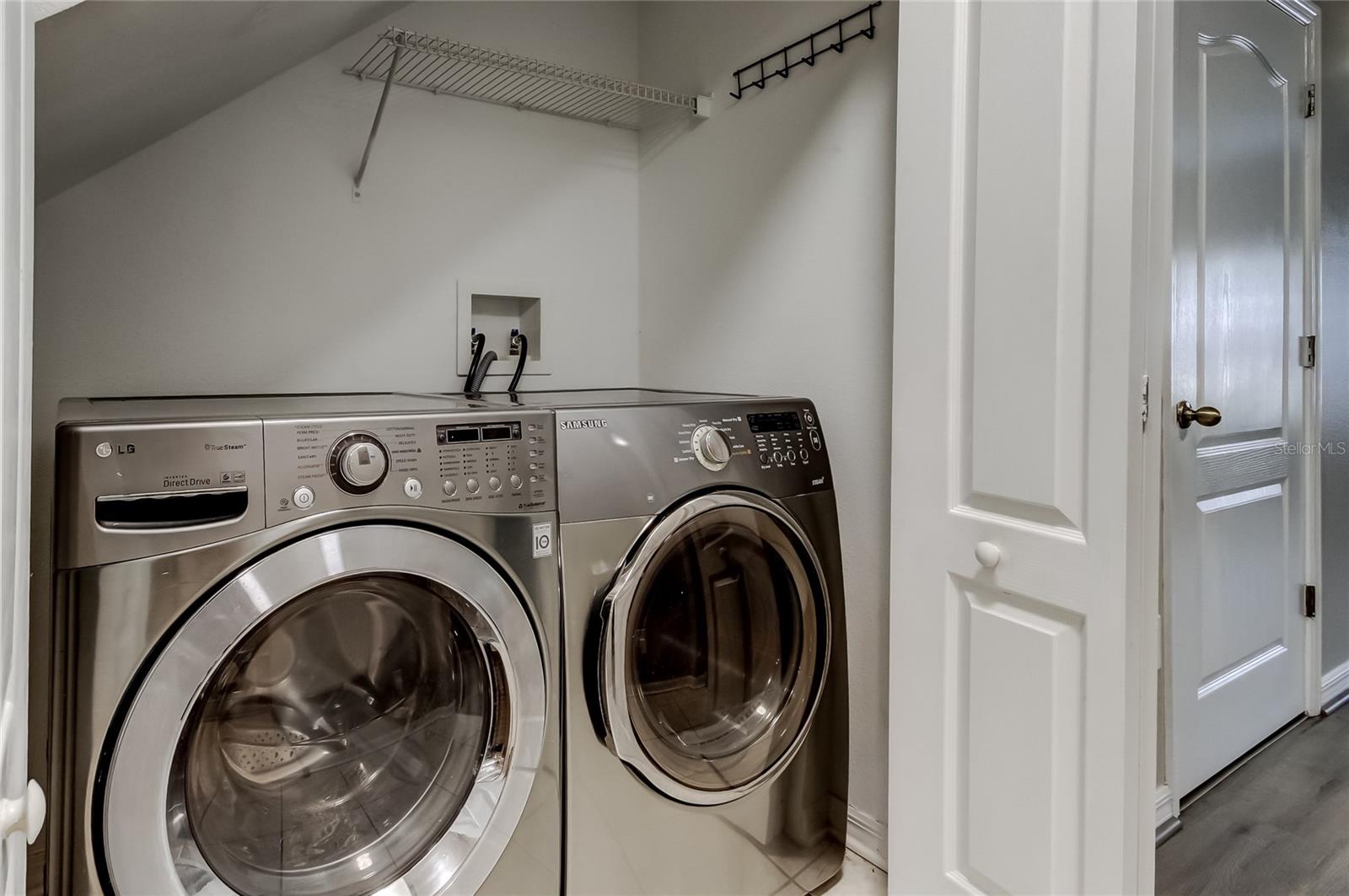 Image 23 of 65 For 1138 Hillhurst Drive