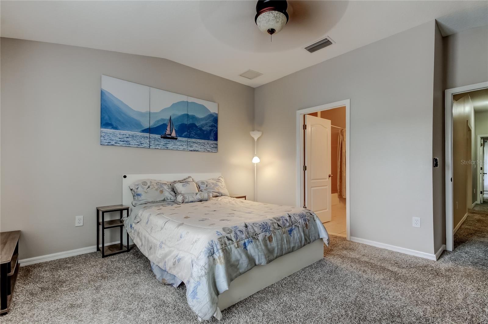 Image 26 of 65 For 1138 Hillhurst Drive