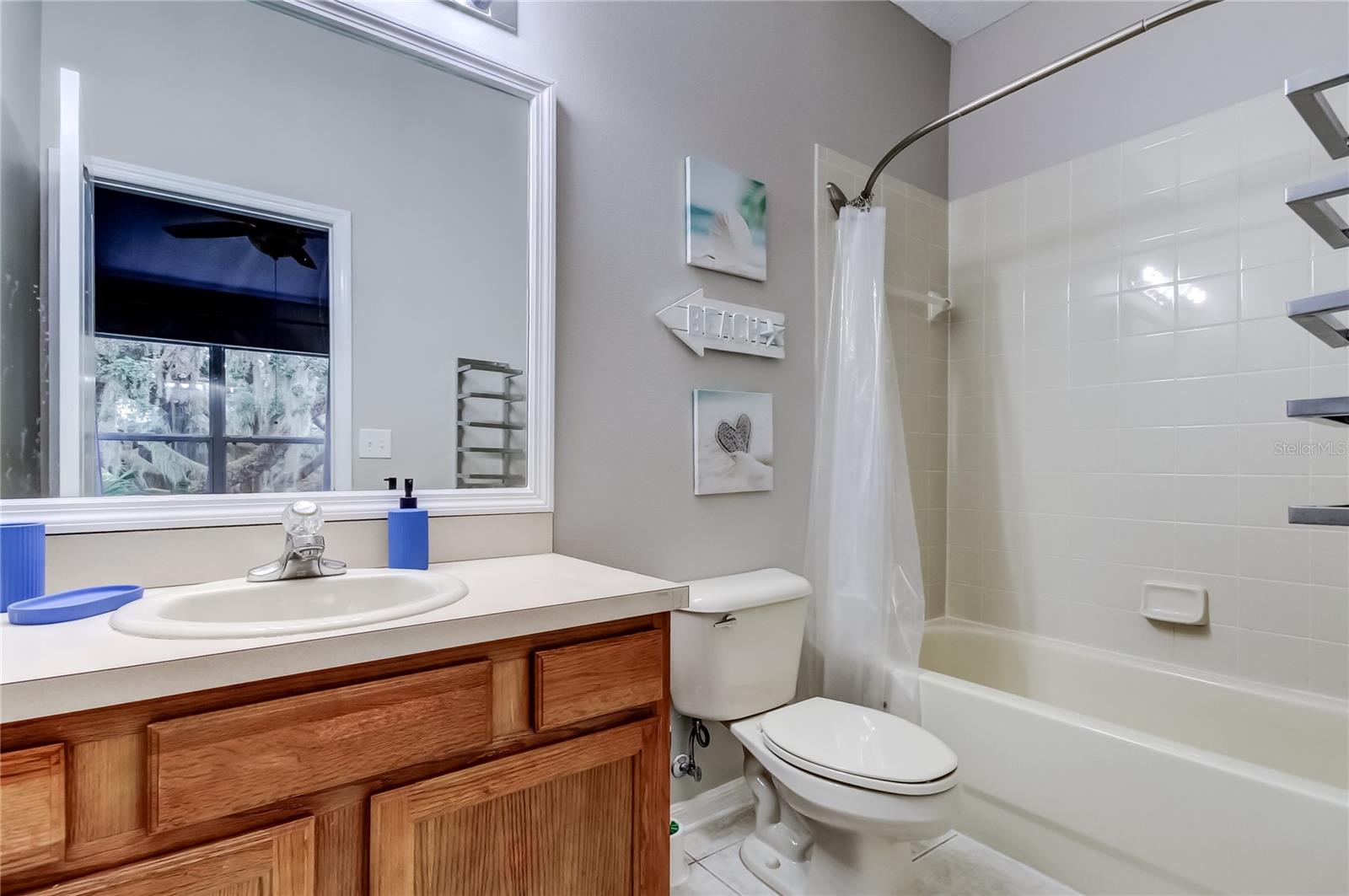 Image 37 of 65 For 1138 Hillhurst Drive