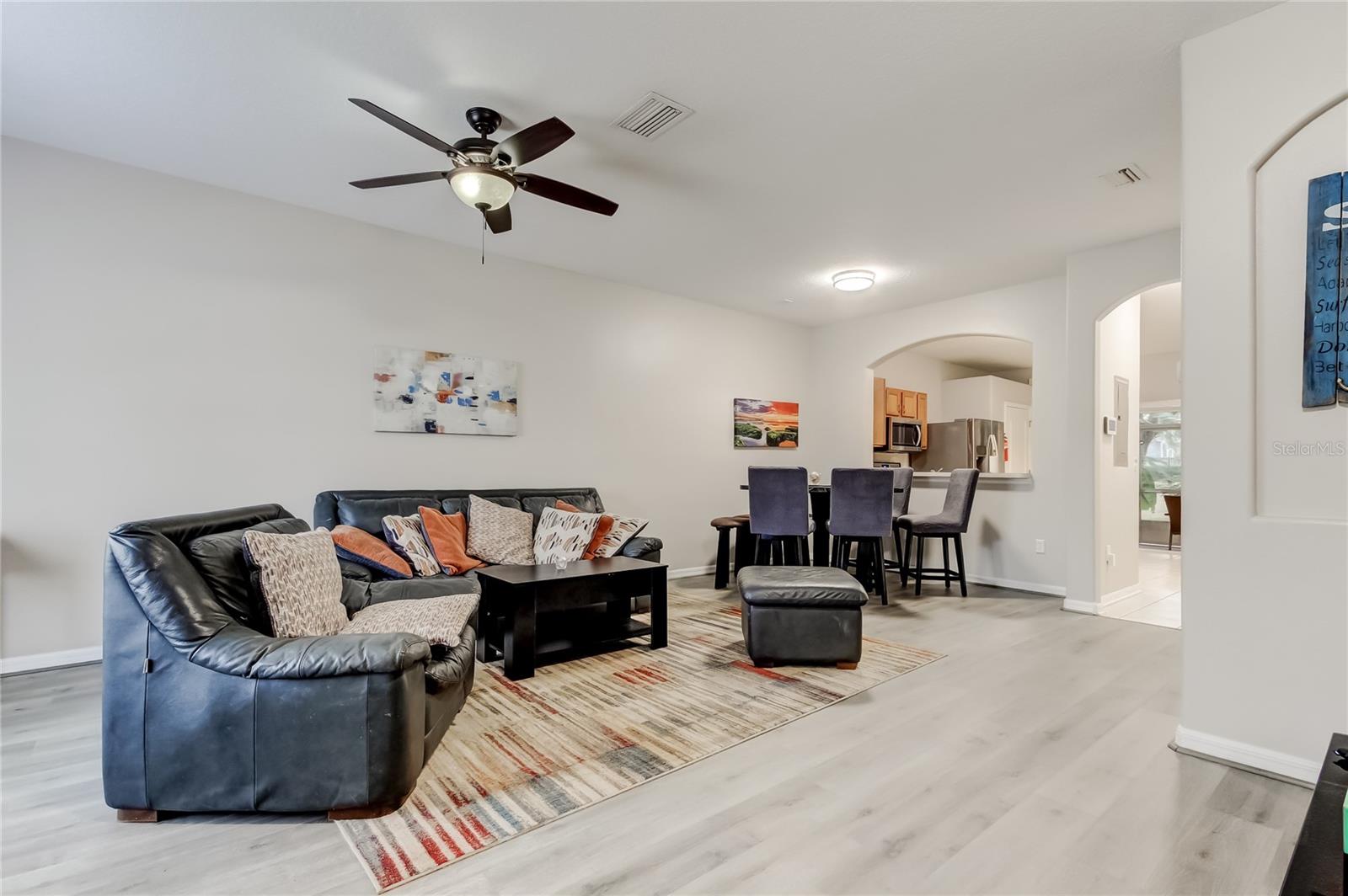 Image 4 of 65 For 1138 Hillhurst Drive