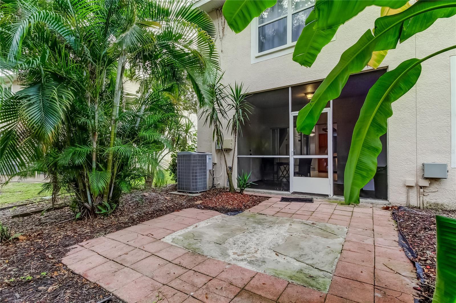 Image 43 of 65 For 1138 Hillhurst Drive