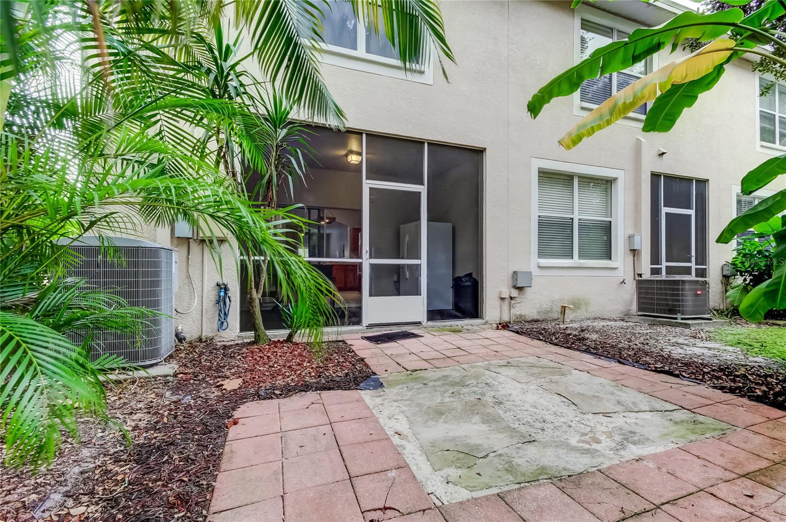 Image 44 of 65 For 1138 Hillhurst Drive