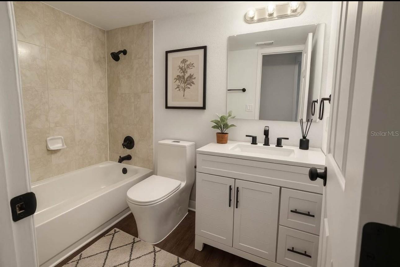 Image 4 of 9 For 14002 Capitol Drive