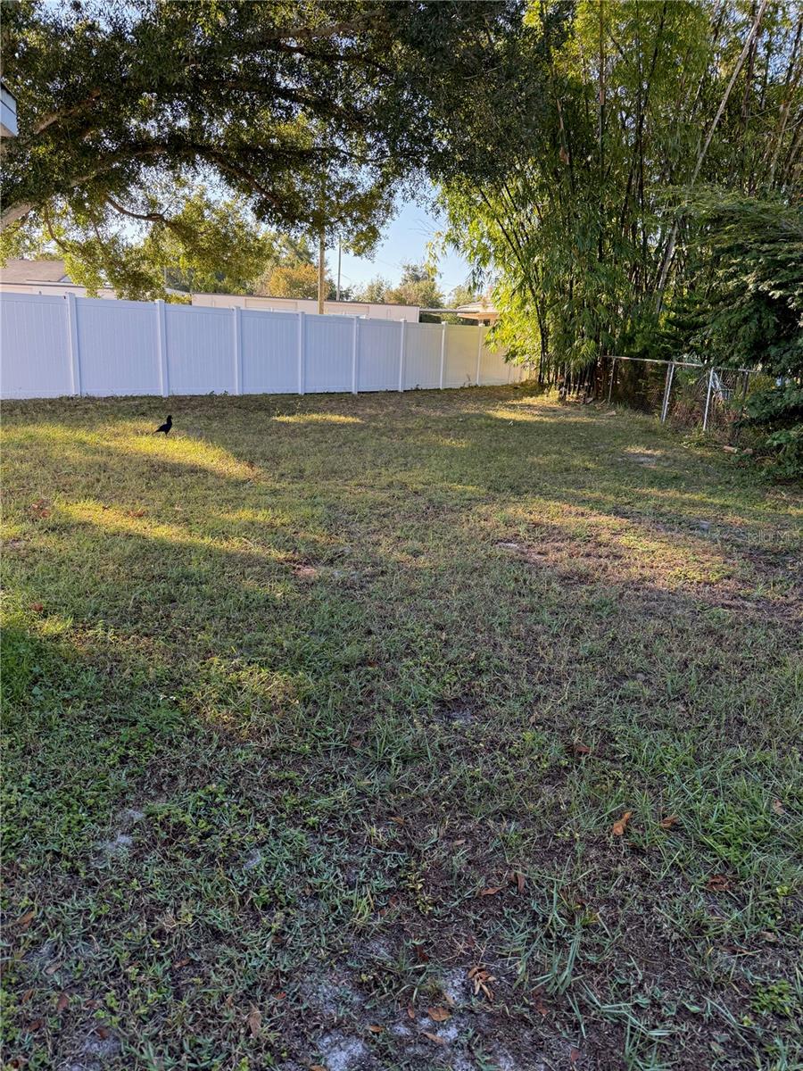 Listing photo id 20 for 4233 Belle Isle Court