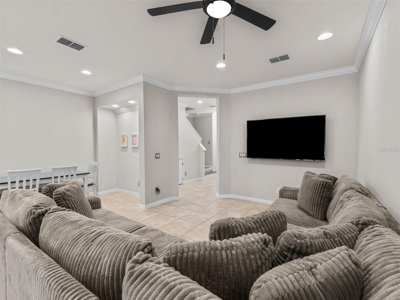 Image 10 of 37 For 26399 Limestone Springs Way