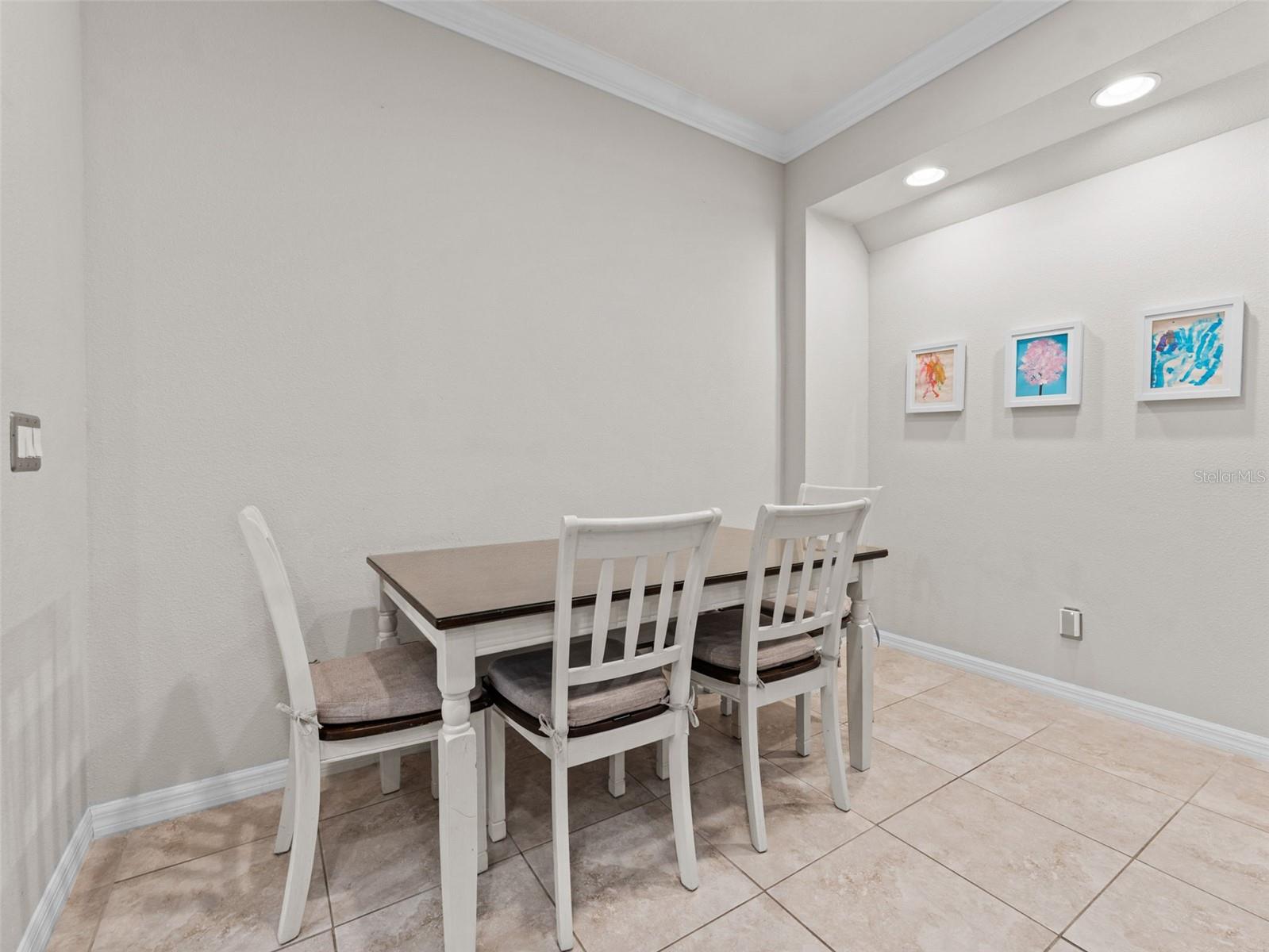 Image 13 of 37 For 26399 Limestone Springs Way