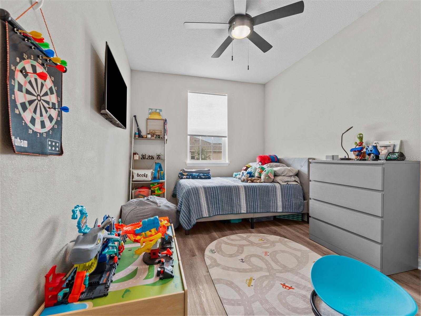 Image 21 of 37 For 26399 Limestone Springs Way