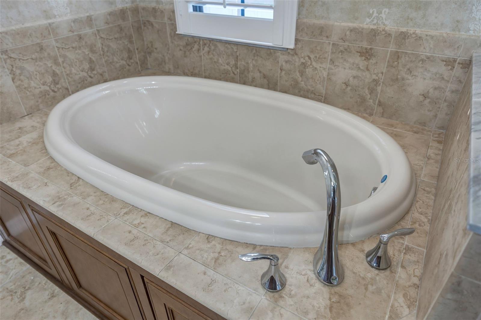 Image 34 of 81 For 9610 Bay Grove Lane