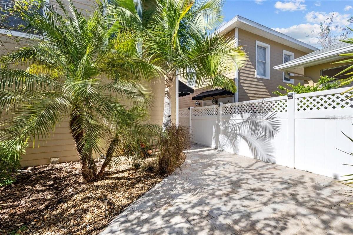 Image 37 of 55 For 14517 Cotswolds Drive