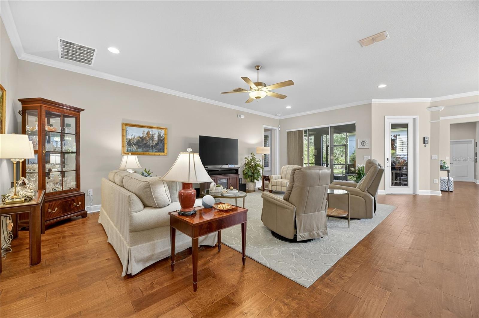 Image 8 of 55 For 6002 Sparrowhead Way