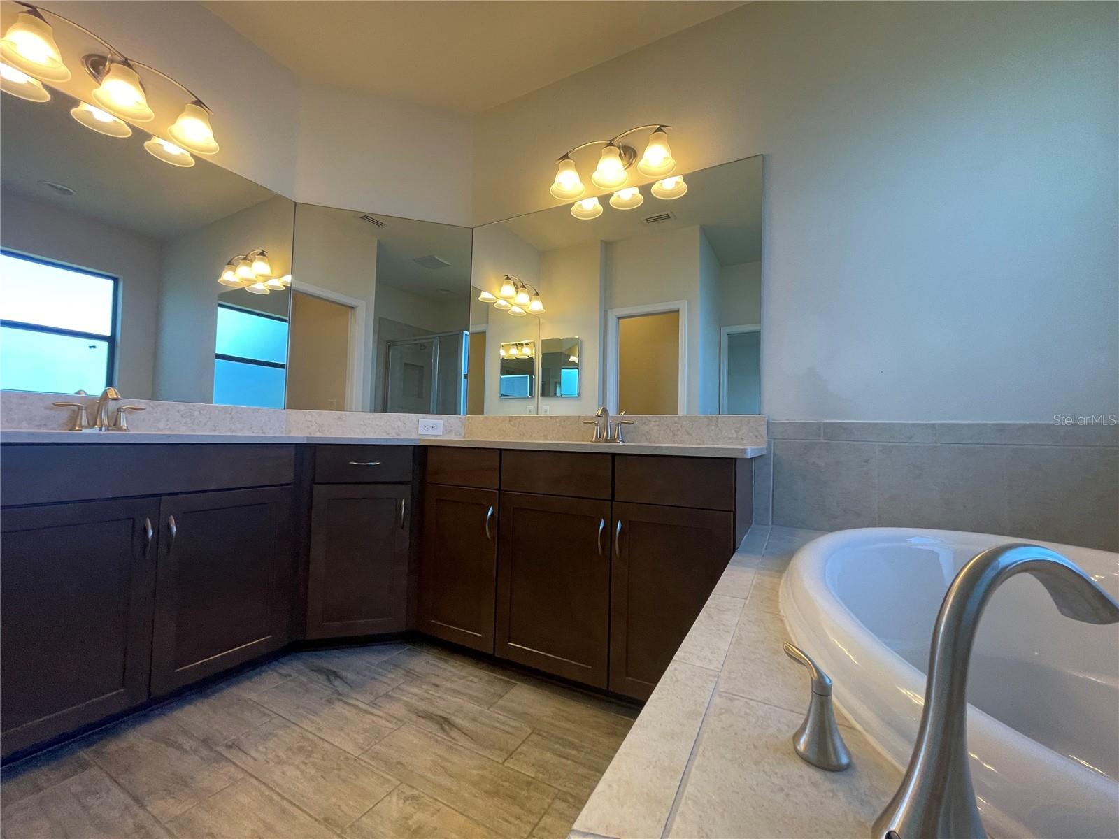 Image 29 of 47 For 4671 Wandering Way