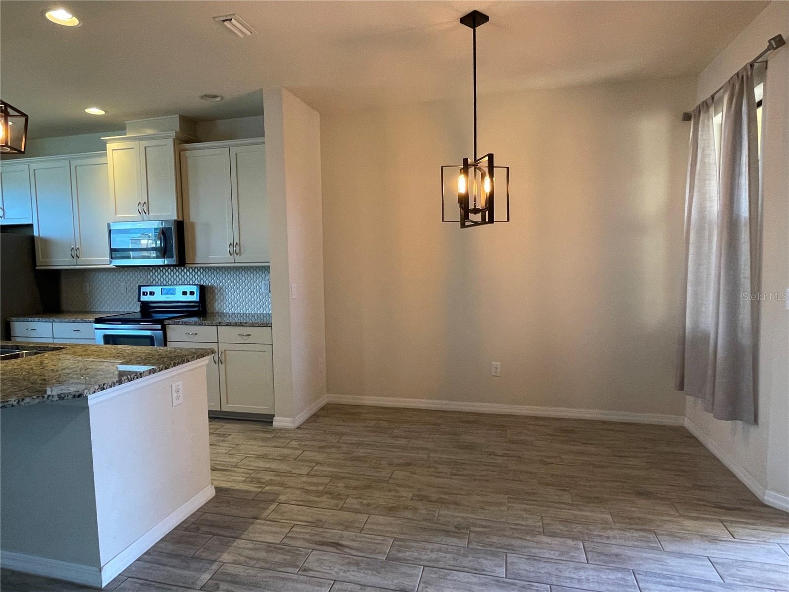 Image 8 of 47 For 4671 Wandering Way