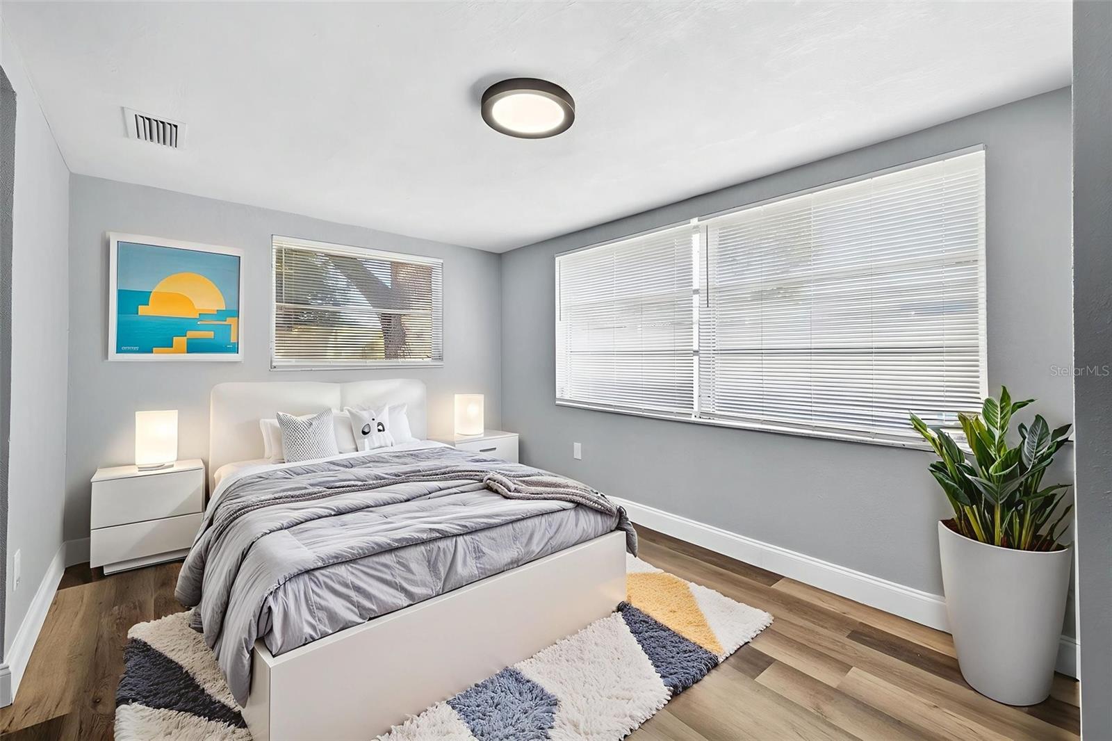 Image 14 of 26 For 11120 Tamarix Avenue