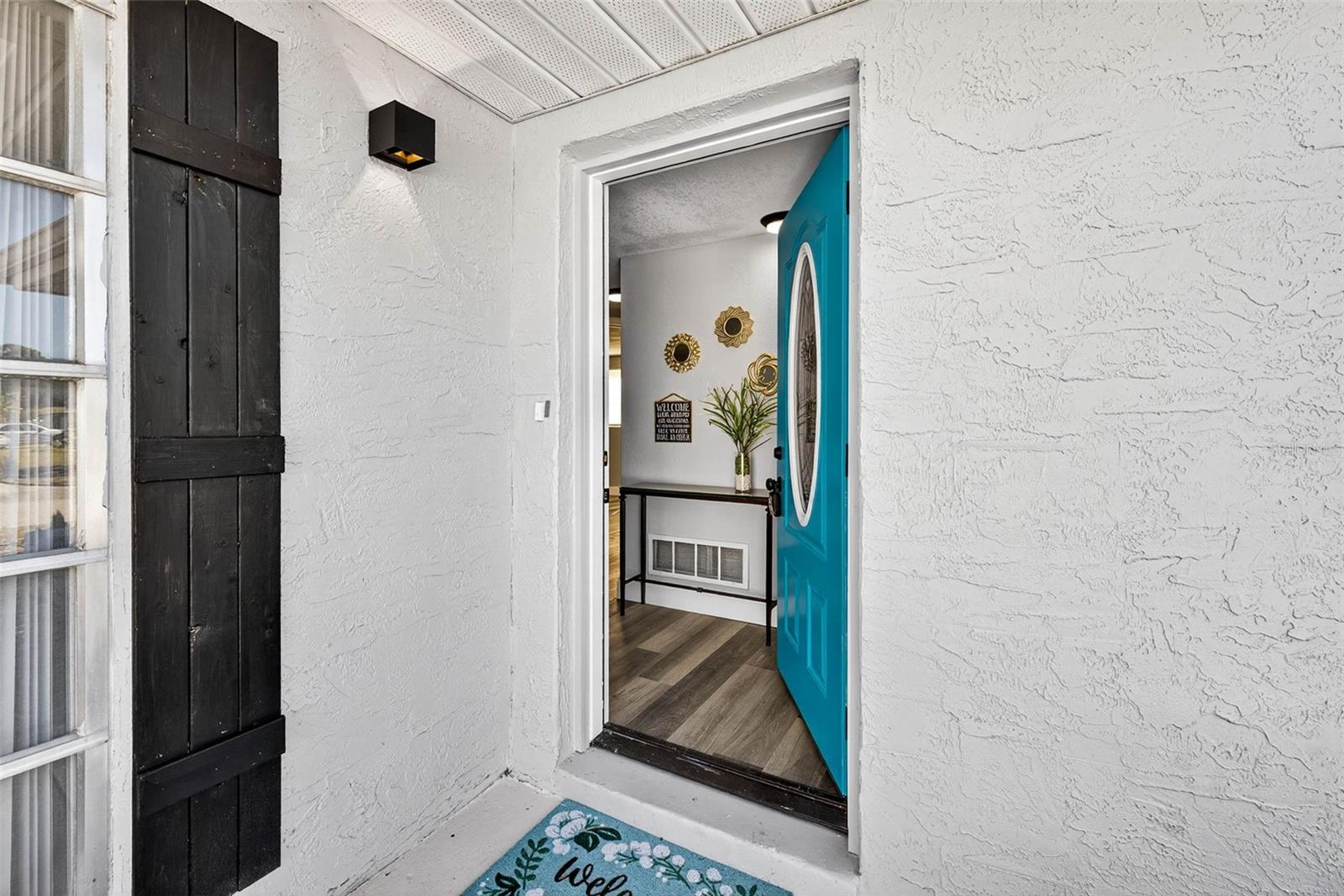 Image 6 of 26 For 11120 Tamarix Avenue