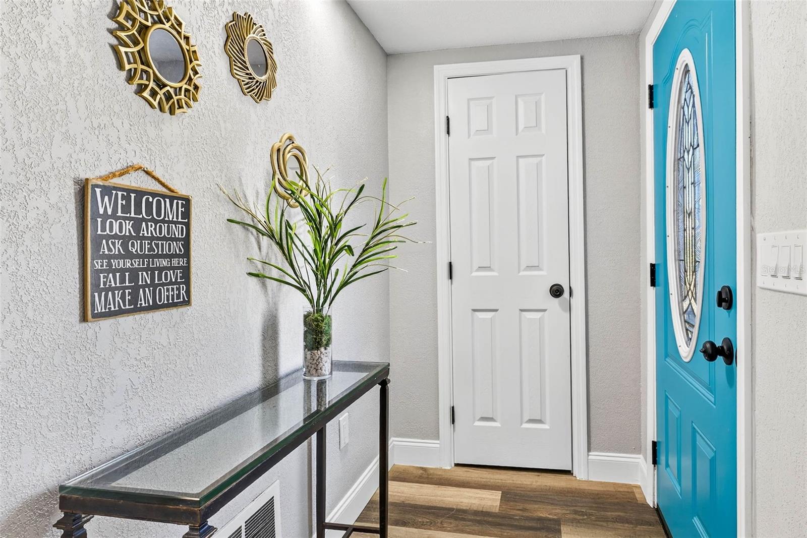 Image 7 of 26 For 11120 Tamarix Avenue