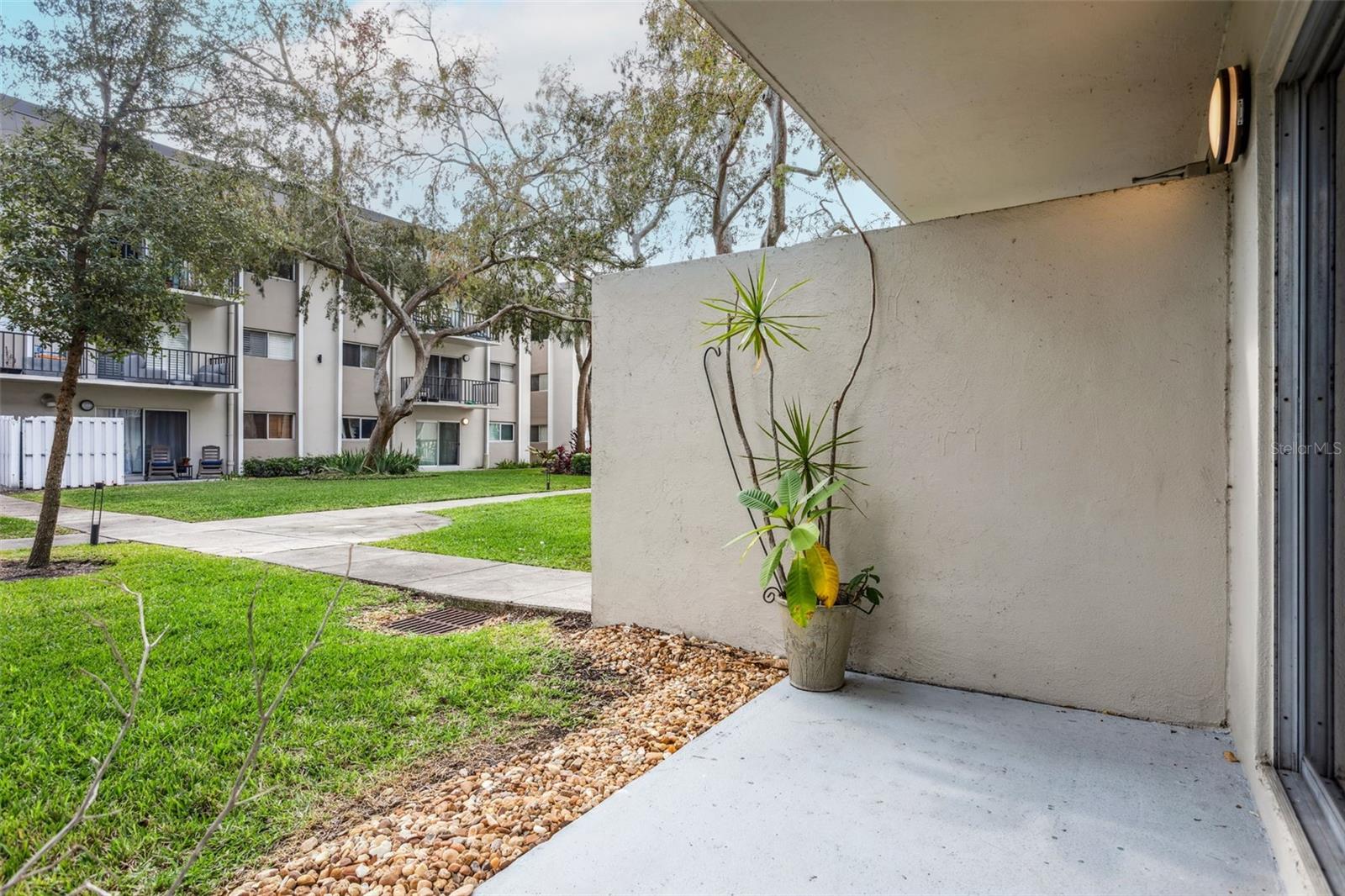 Image 18 of 25 For 4606 Gray Street 105