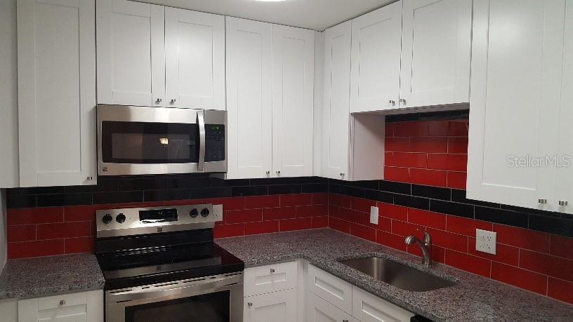 Image 2 of 13 For 4606 Gray Street 105