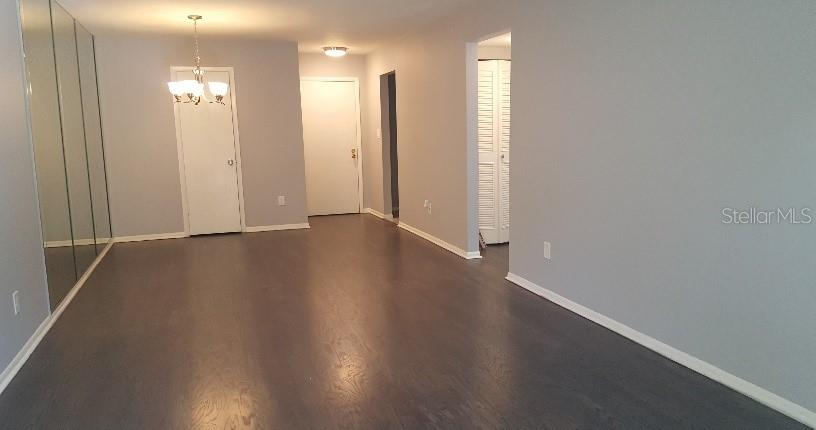 Image 5 of 13 For 4606 Gray Street 105