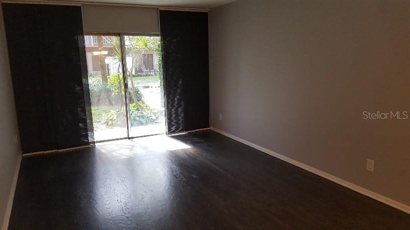 Image 8 of 13 For 4606 Gray Street 105