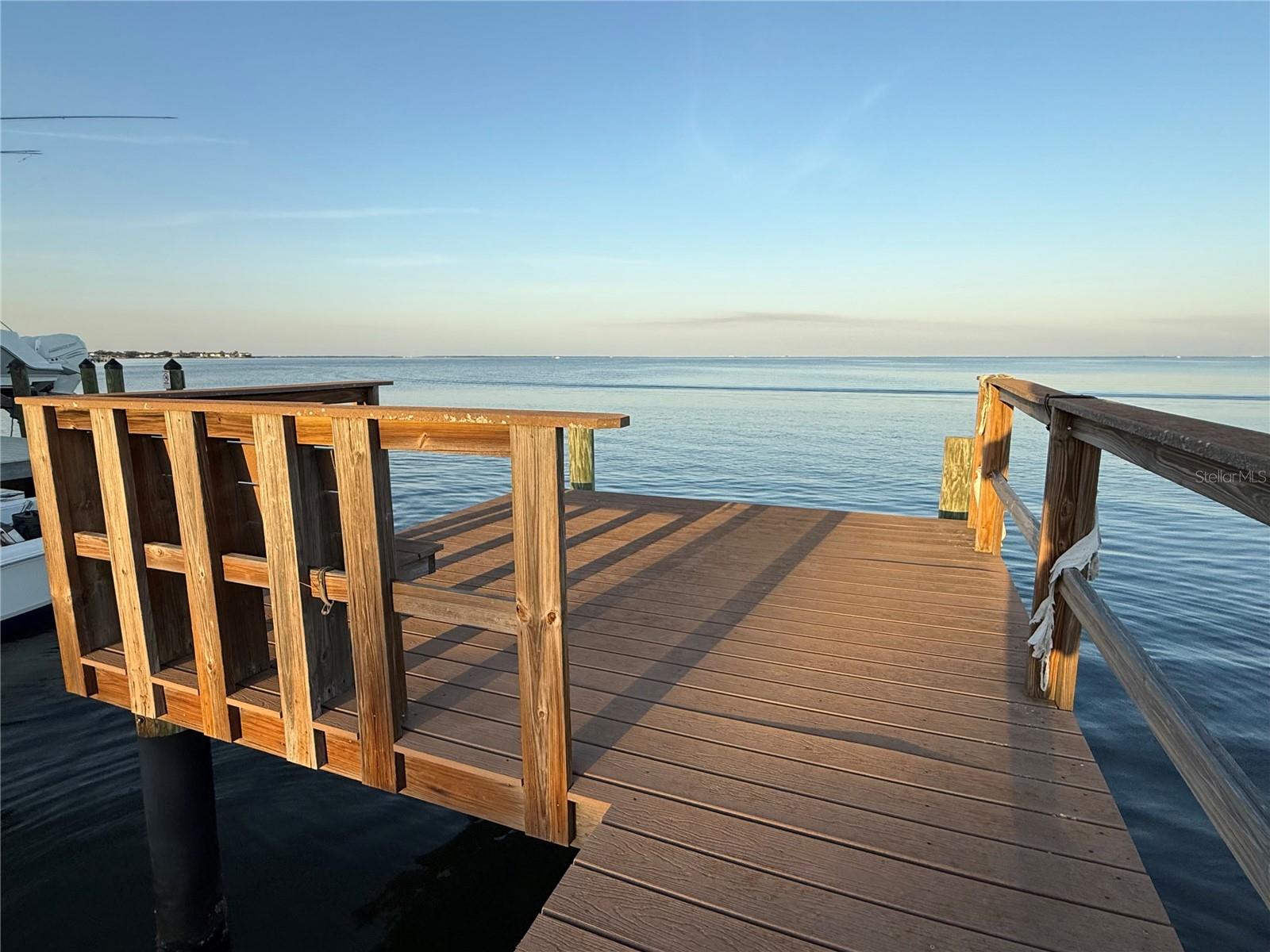 Image 35 of 41 For 3227 Bayshore Boulevard Ne