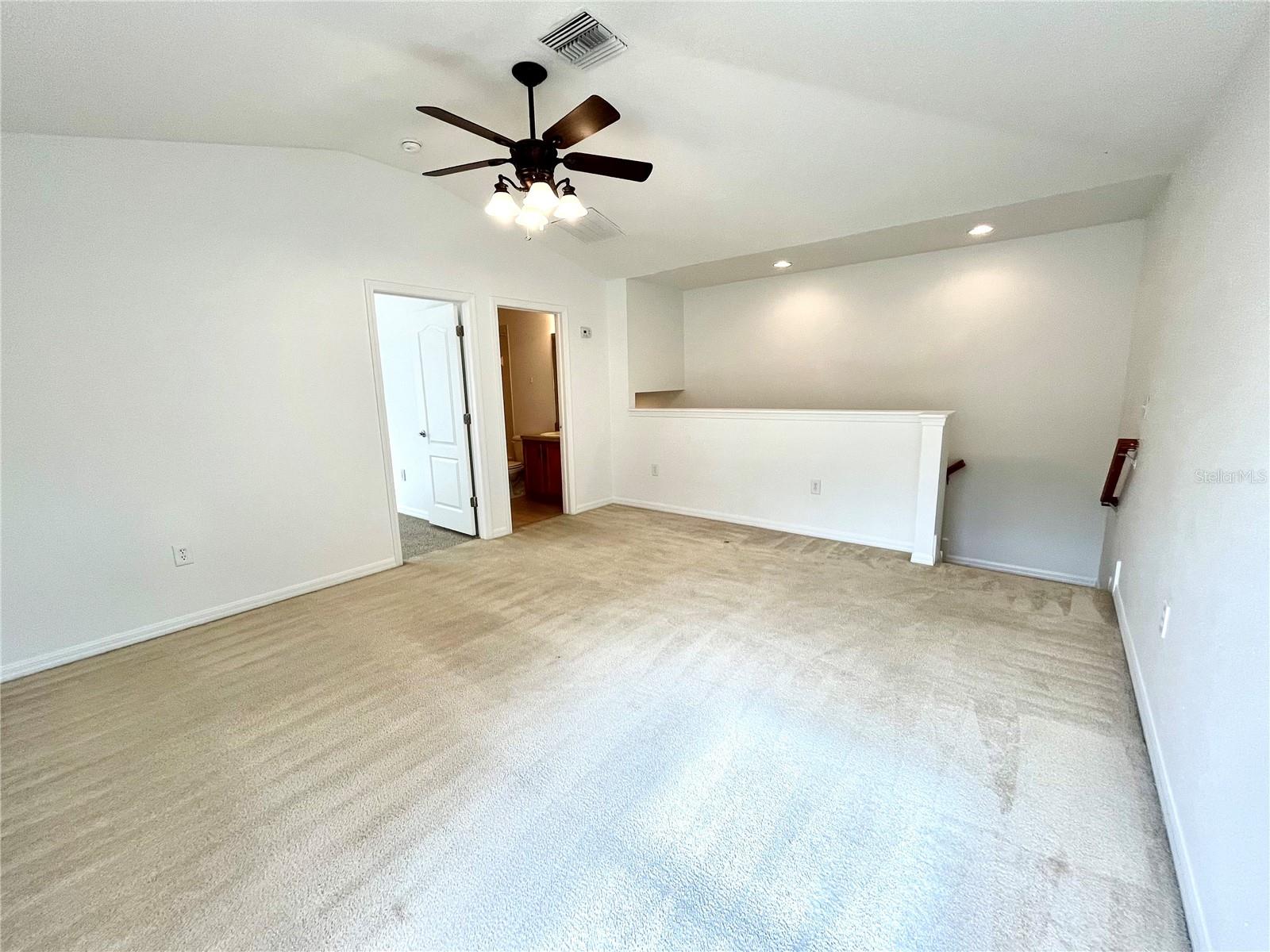 Image 23 of 34 For 15902 Cedar Elm Terrace