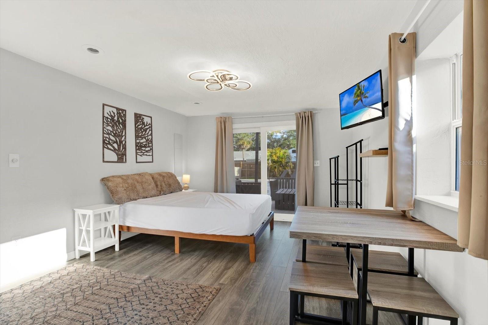 Image 2 of 7 For 5613 19th Avenue S