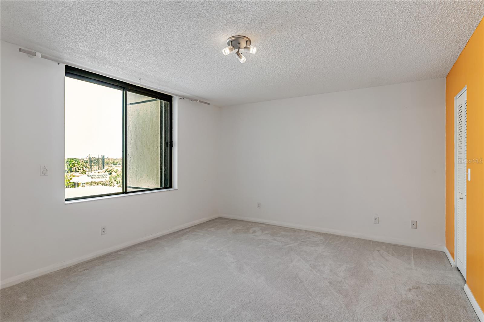 Image 29 of 50 For 5940 Pelican Bay Plaza S 504