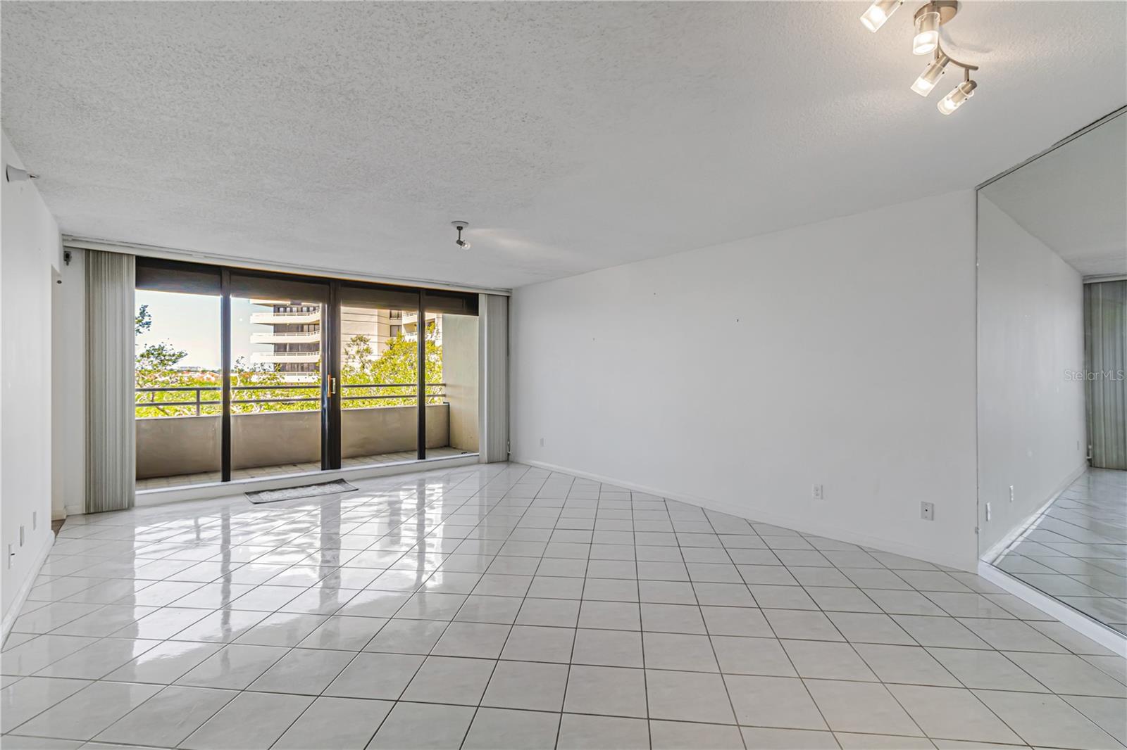 Image 7 of 50 For 5940 Pelican Bay Plaza S 504